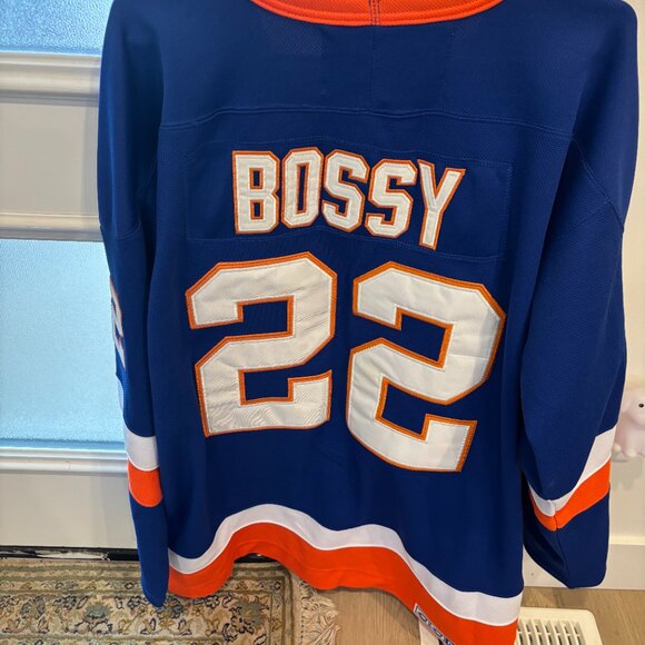 Bossy Vintage Islanders Jersey - Picture 6 of 6